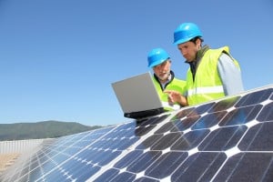 L’entretien de panneaux solaires à Avallon prend un autre visage